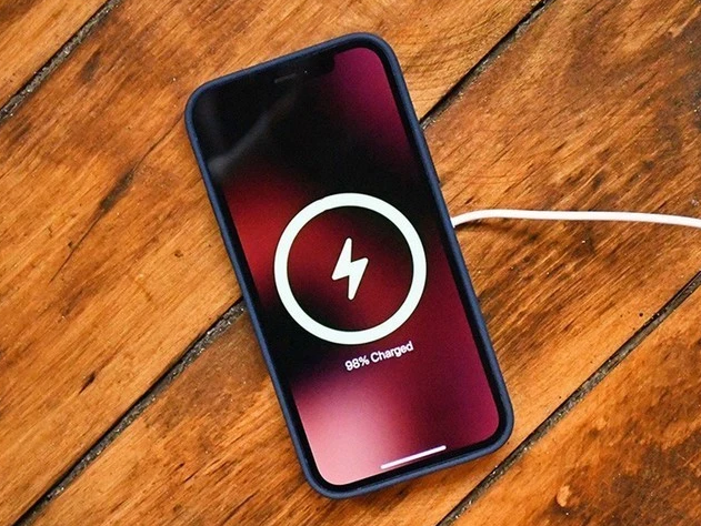 类乌齐苹果手机维修分享iPhone 12可以随便充电吗 